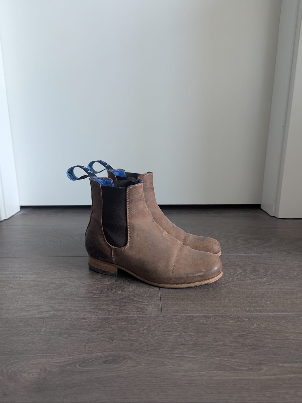 John Fluevog Brown Radio RCI Chelsea Ankle Boots